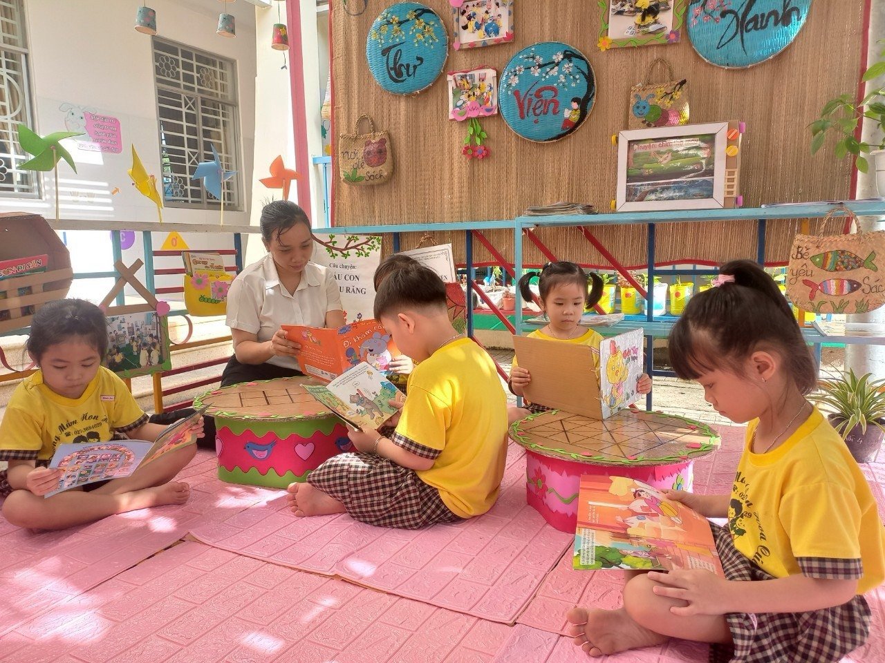 Trường MN Hoa Cúc xã Bình Mỹ tổ chức “Ngày Hội đọc sách”