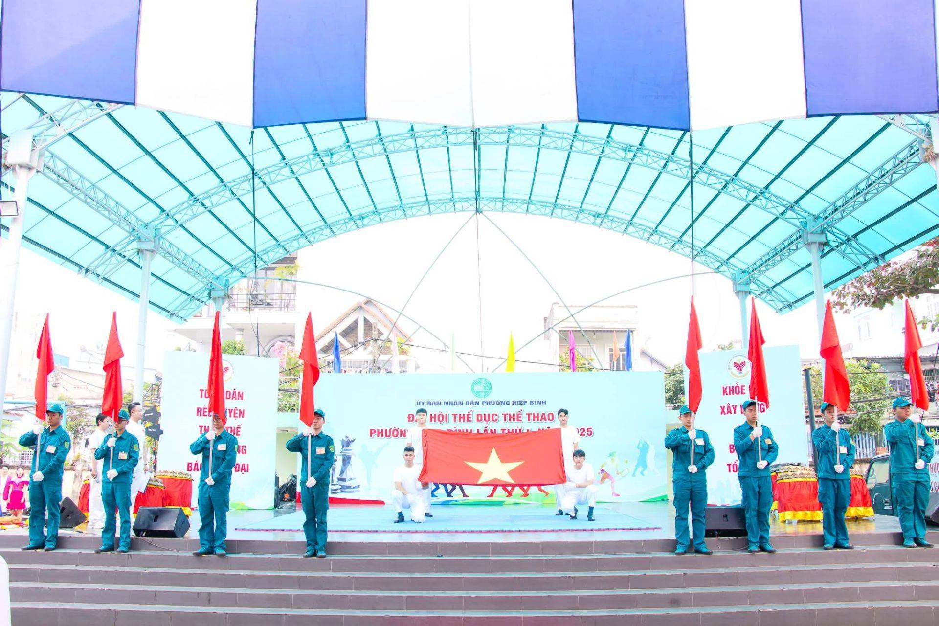 C&oacute; thể l&agrave; h&igrave;nh ảnh về &lrm;văn bản cho biết '&lrm;RE D&Aacute;N YỆN ਮई BẢI IG ĐẠI AN ERLAN DAN Л&Nu; DANT &alpha;&Eta;&Pi;O&Nu;&Omicron; DMIEN HIỆH BINH . BINH อ. HOI THỂ DUC THE THAO PHƯỚN' لسق யர்ட்ட 25 KHOE X&Acirc;Y e XAYLENG G TỔ&lrm;'&lrm;