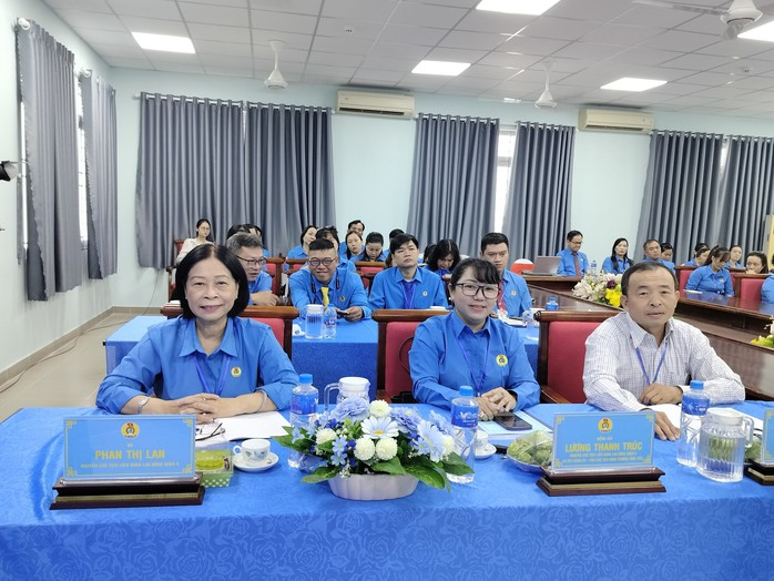 C&ocirc;ng đo&agrave;n phường Ph&uacute; L&acirc;m tổ chức th&agrave;nh c&ocirc;ng hội nghị đại biểu C&ocirc;ng đo&agrave;n lần thứ I - Ảnh 1.