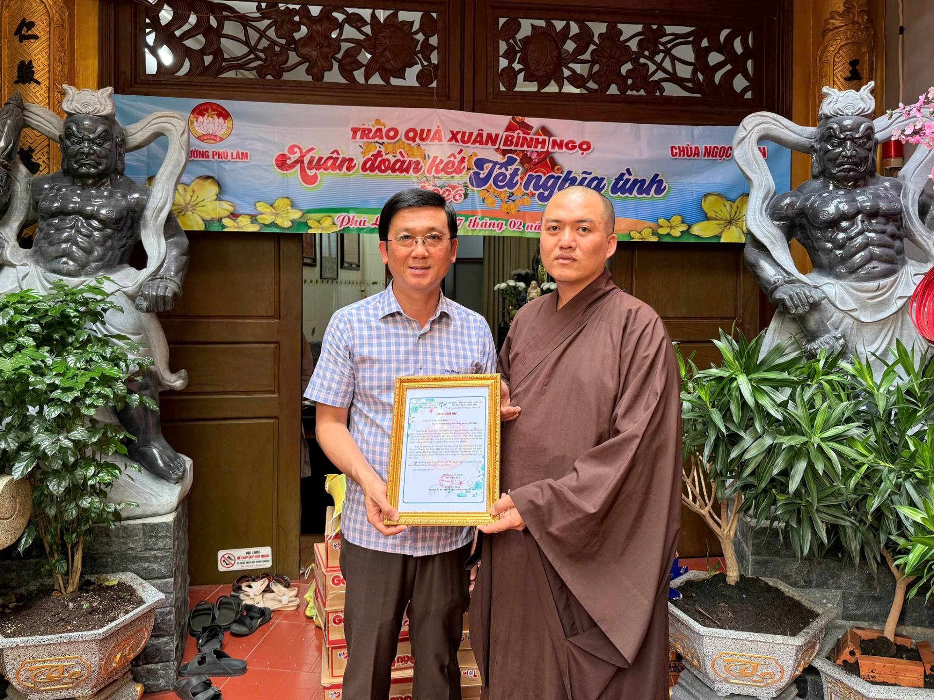 C&oacute; thể l&agrave; h&igrave;nh ảnh về v&otilde; thuật, đền thờ v&agrave; văn bản