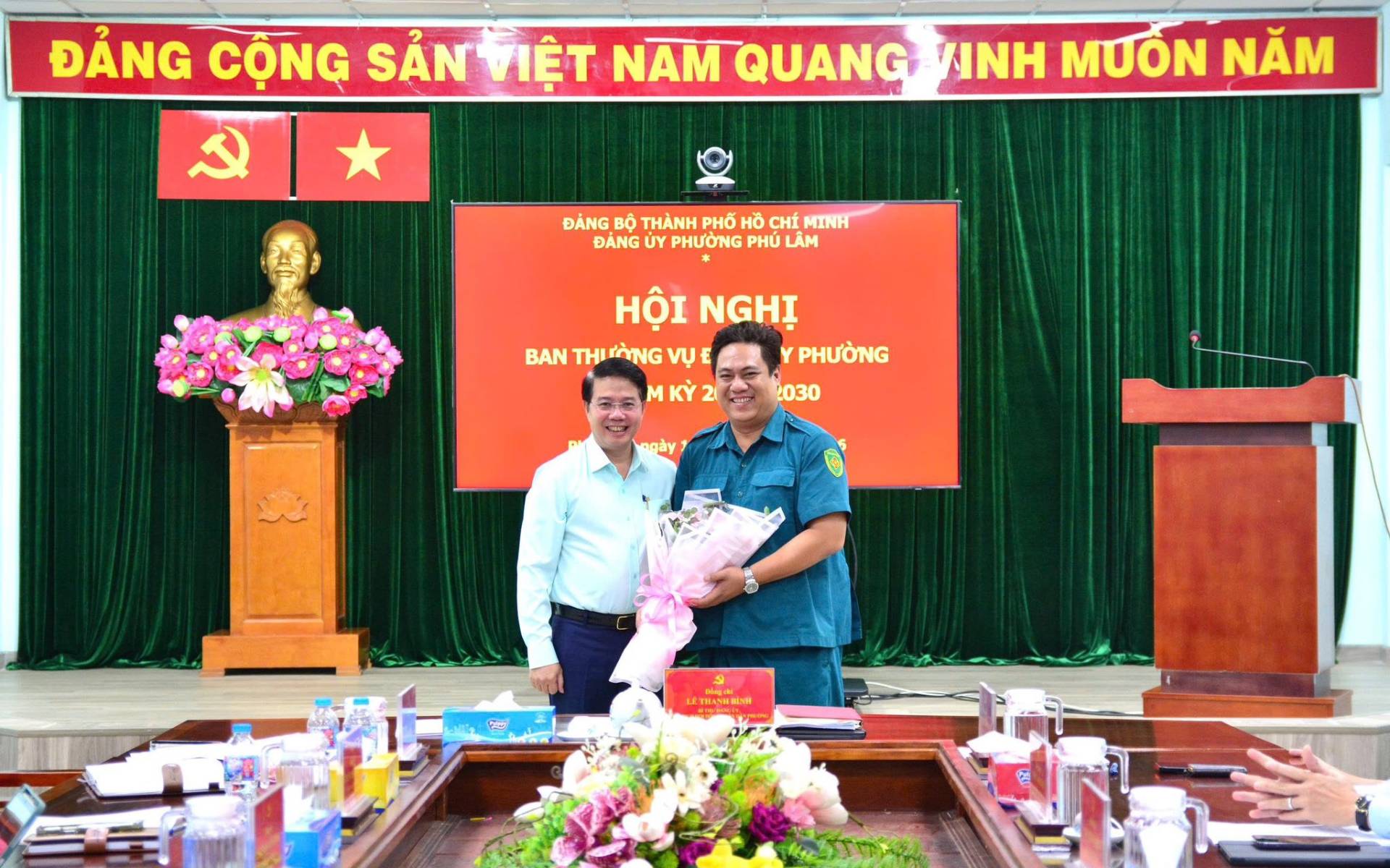 C&oacute; thể l&agrave; h&igrave;nh ảnh về &lrm;văn bản cho biết '&lrm;ر ĐẢNG CỘNG SẢN VIỆT NAM QUANG HINH MUON NĂM ĐẢNG BỘ TH&Agrave;NH PHỐ HỒ CH&Iacute; MINH ĐẢNG UY PHƯỞNG PH&Uacute; L&Acirc;M HỘI NGHỊ BAN THƯNG &Gamma;&Eta; VỤ PHƯỜNG MKy 2030 лжa3Ra&lrm;'&lrm;