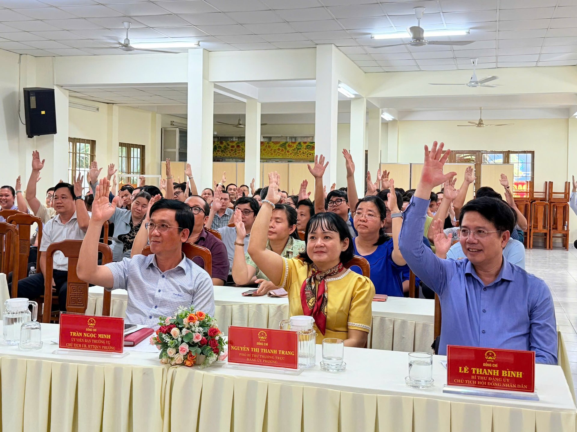 HỘI NGHỊ LIÊN TỊCH LẤY Ý KIẾN CỬ TRI NƠI CÔNG TÁC ĐỐI VỚI NGƯỜI ĐƯỢC DỰ KIẾN GIỚI THIỆU ỨNG CỬ ĐẠI BIỂU HỘI ĐỒNG NHÂN DÂN PHƯỜNG PHÚ LÂM KHÓA I, NHIỆM KỲ 2026 - 2031