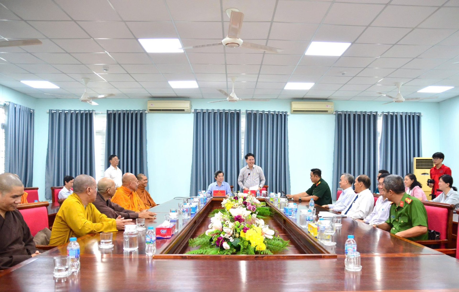 GẶP GỠ, ĐỐI THOẠI GIỮA ĐẢNG ỦY - CHÍNH QUYỀN VỚI CÁC CƠ SỞ TÔN GIÁO NĂM 2026