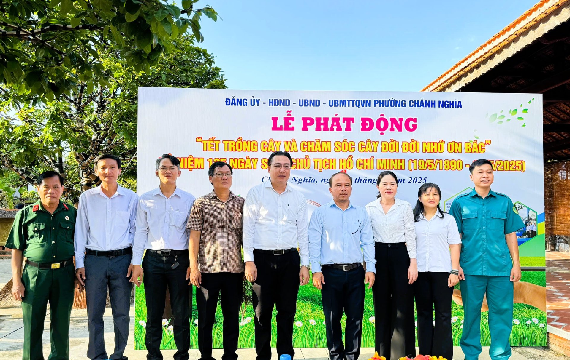 Tổ chức Lễ phát động tết trồng và chăm sóc cây "đời đời nhớ ơn Bác Hồ"!